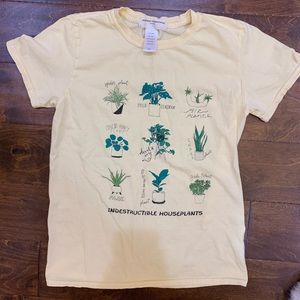Yellow urban outfitters tee-shirt (size S)